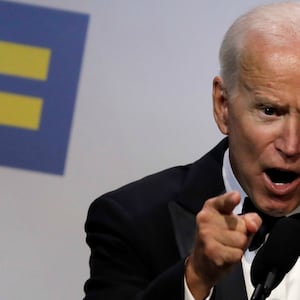 180916-biden-regrets-trump-silence-cheat_yymkin