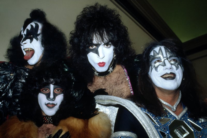 galleries/2011/09/21/the-longest-running-rock-bands-in-history-photos/classic-bands-kiss_dgpbea