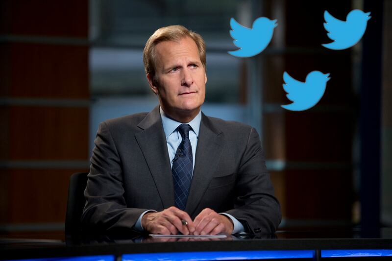 articles/2013/07/21/the-man-behind-newsroom-anchor-will-mcavoy-s-fake-tweets/130714-will-mcavoy-twitter-tease_mvmjke