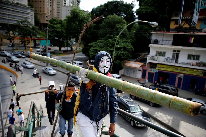 170613-venezuela-protests-11_dhy9ad