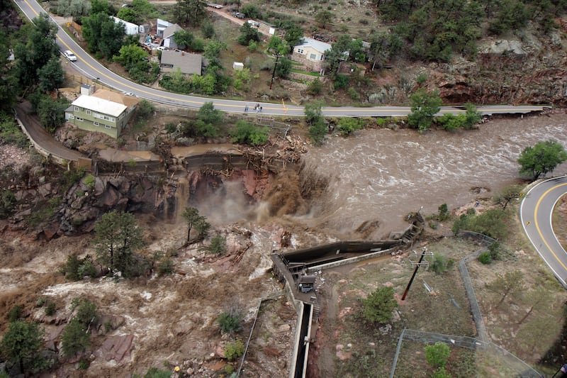 articles/2013/09/18/colorado-residents-fighting-to-save-their-flooded-homes/130916-haglage-flood-embed2_s3cccj