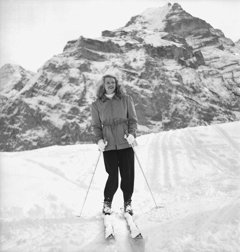 galleries/2013/12/22/classic-stars-on-the-slopes-photos/131220-classic-stars-on-skis-2_farp3d