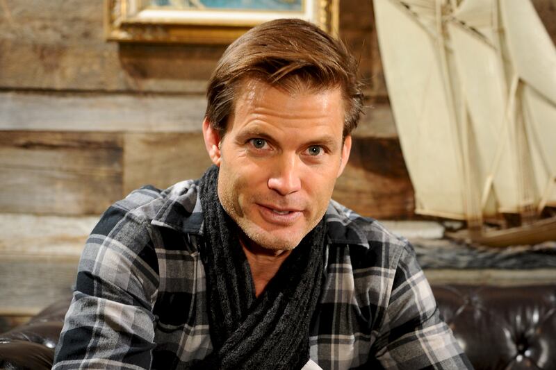 articles/2012/07/11/what-happened-to-big-screen-hunk-casper-van-dien/casper-van-dien-setoodeh_rhtkf7