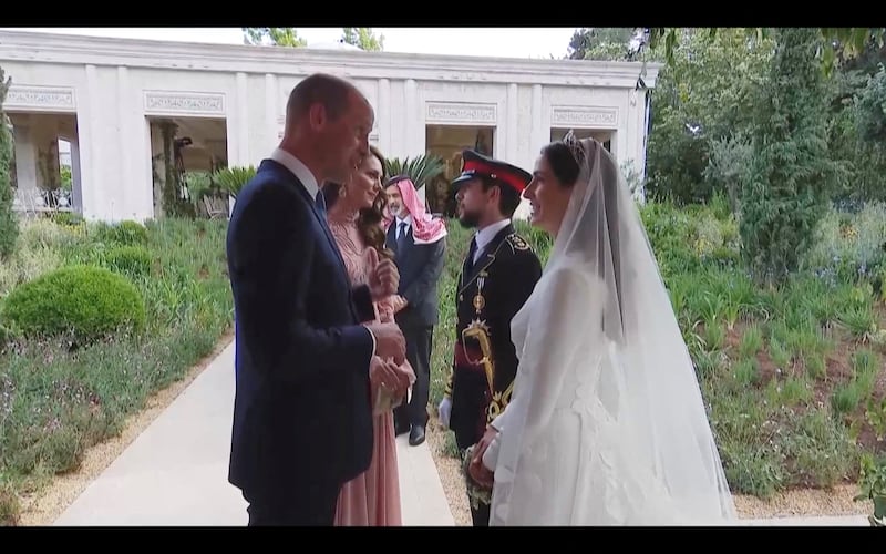 2023-06-01T144327Z_804629663_RC2EA1AIJ2CU_RTRMADP_3_JORDAN-ROYALS-WEDDING_r0a2sa