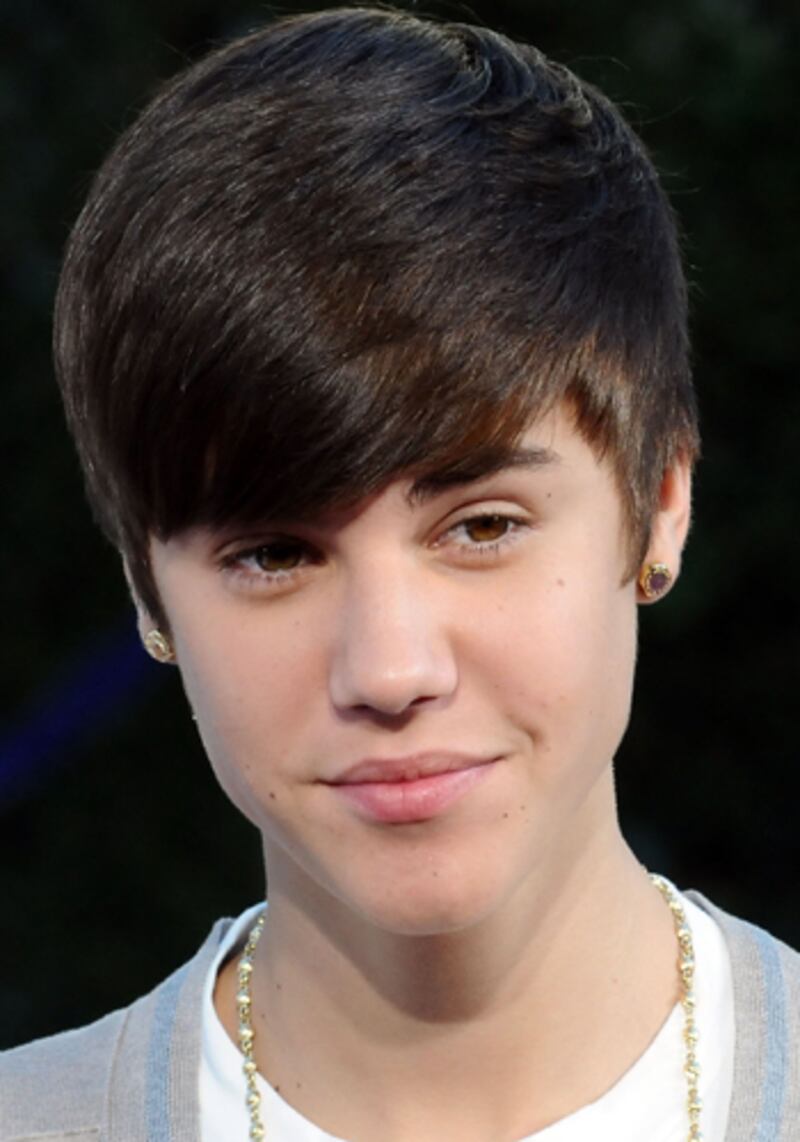 galleries/2012/03/26/justin-biebers-hair-evolution-shag-frosted-tips-manly-crop-photos/justin-bieber-hair-7_uhylsi