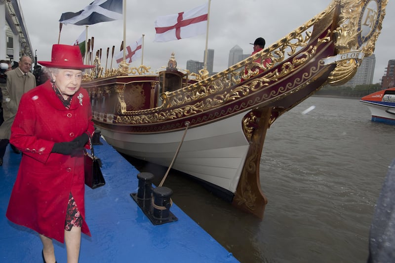 articles/2012/04/25/queen-and-philip-name-their-jubilee-barge-gloriana/queen-gloriana_x5neaq