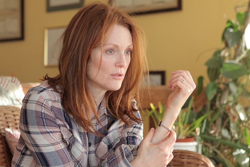 articles/2014/12/24/julianne-moore-is-oscar-gold-in-still-alice/141128-holiday-movies-03_gfdn3s