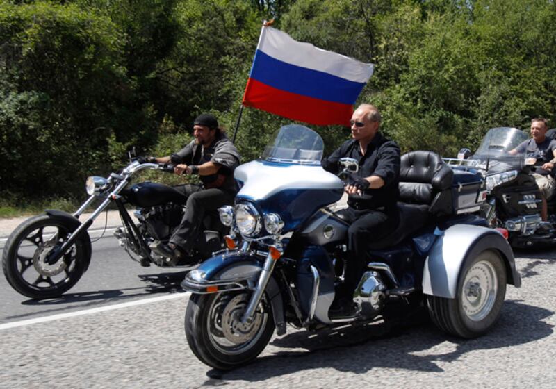 galleries/2011/04/13/politicians-on-motorcycles/politicians-on-motorcycles---vladimir-putin_gpld9w