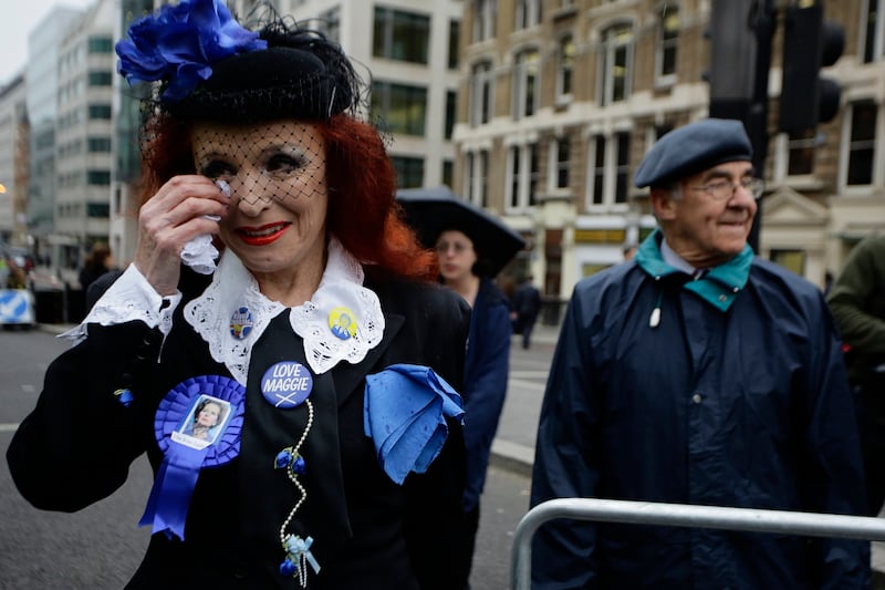 galleries/2013/04/17/london-crowds-and-dignitaries-pay-their-respects-at-margaret-thatcher-s-funeral/thatcher-funeral-03_qzefzt