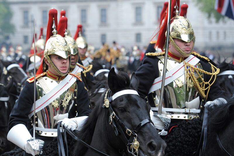 galleries/2012/03/29/pomp-circumstance-and-manure-a-day-in-the-life-of-the-royal-household-cavalry/household-cavalry-1_hhehcb