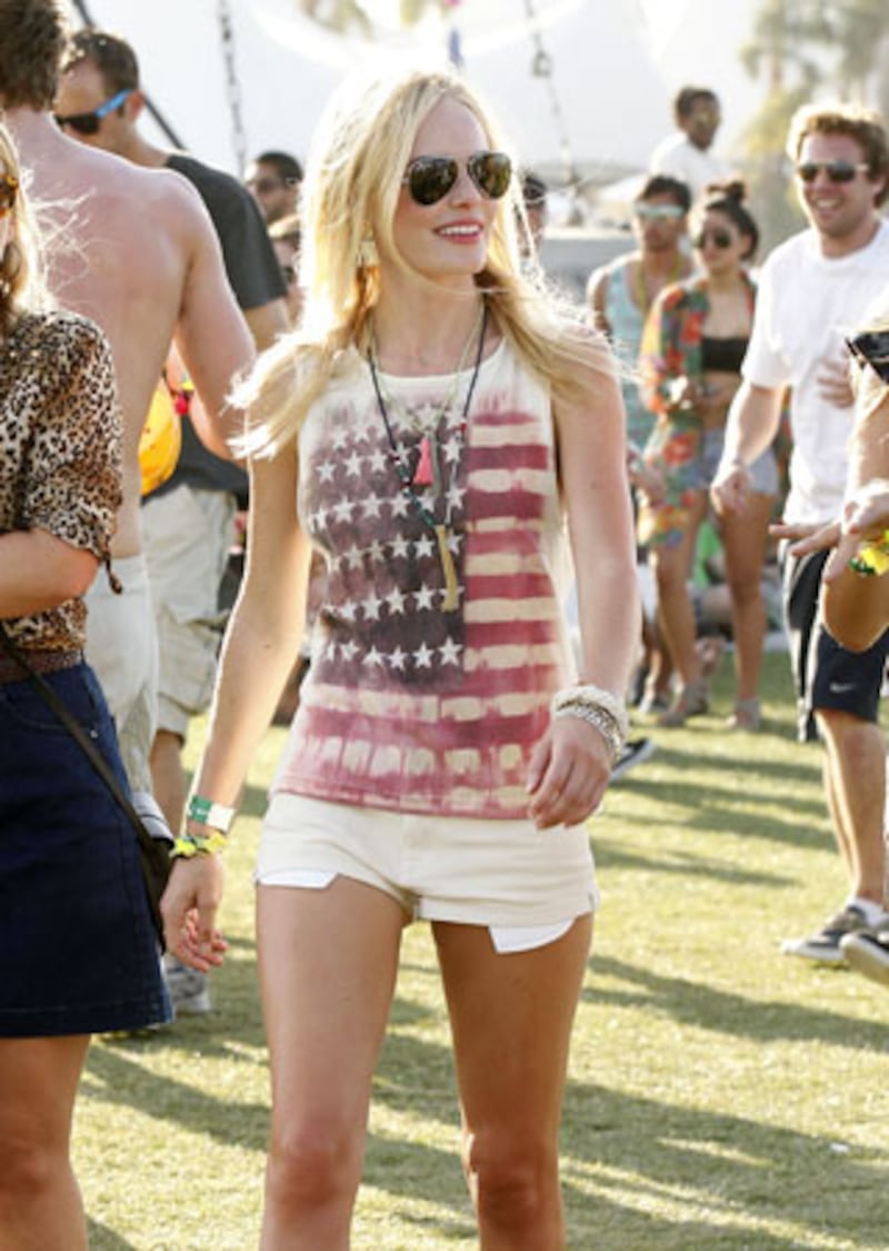 galleries/2009/07/01/stars-in-stars-and-stripes/kate-bosworth-stars-in-stripes_g16vys