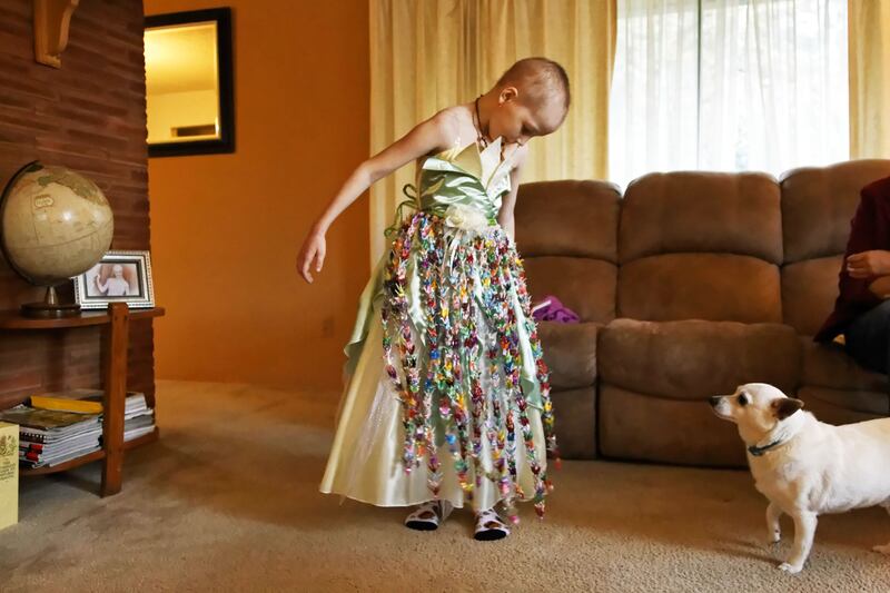 articles/2012/12/04/parents-defend-7-year-old-mykayla-comstock-s-medical-marijuana-use/ross-7yo-pot-head-embed2_mtsrrm