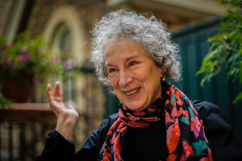 articles/2013/10/10/how-i-write-margaret-atwood/131009-charney-how-write-atwood-tease-embed_rxdmxm