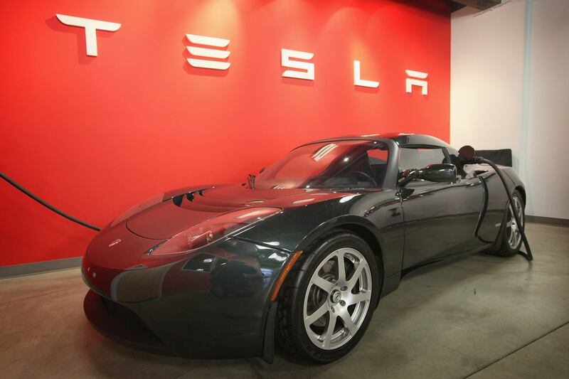 articles/2013/06/01/are-we-at-the-electric-car-s-tipping-point/130531-gross-tesla-tease_a1fz6k