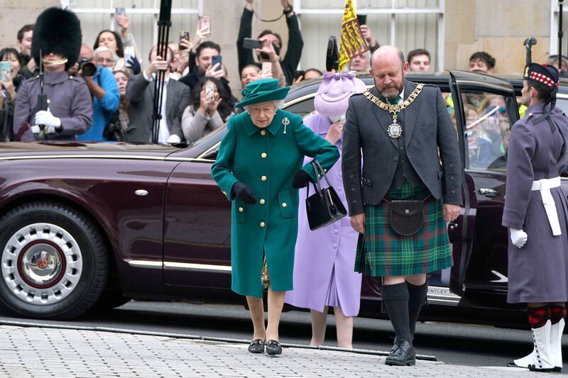 2021-10-02T111617Z_1465358726_RC2L1Q9RCTZ7_RTRMADP_3_BRITAIN-ROYALS-SCOTLAND_abtmcn