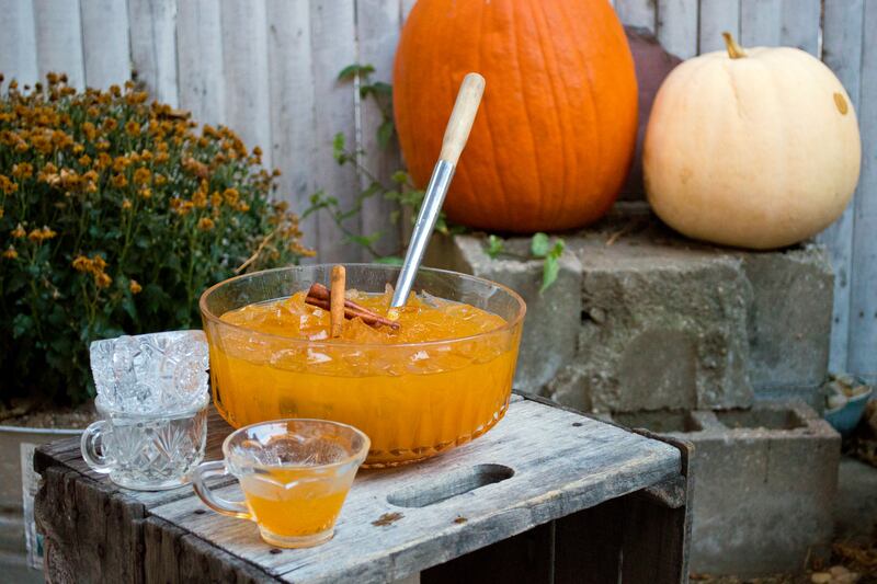 galleries/2013/11/27/bartenders-share-their-best-holiday-punch-recipes-photos/131020-holiday-punch1b-tease_mqxus2