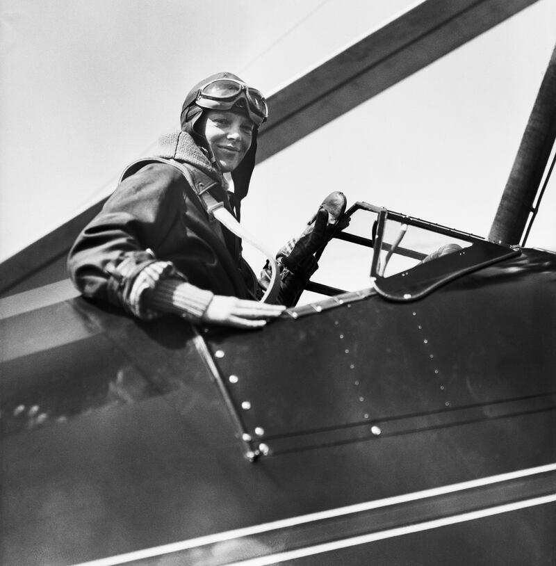 220805-amelia-earhart-statue-embed-7_jcskrd