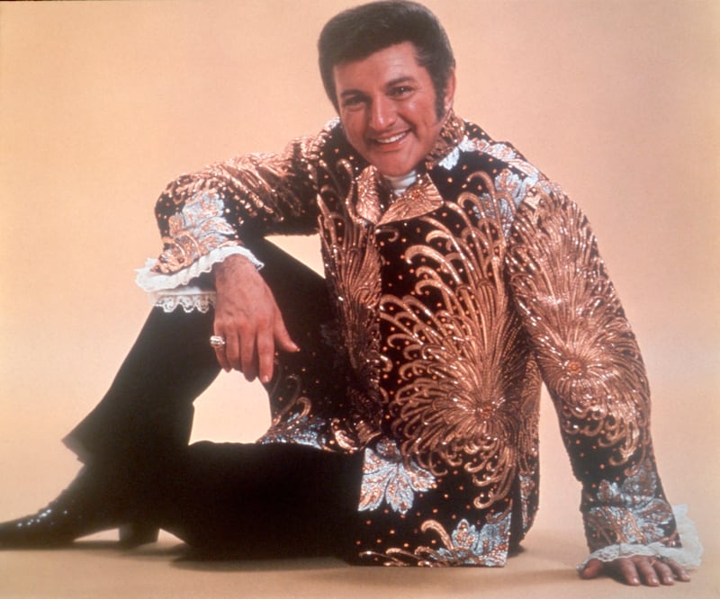 galleries/2013/05/20/liberace-s-wild-style-through-the-years-photos/liberace-15_wxnfoj