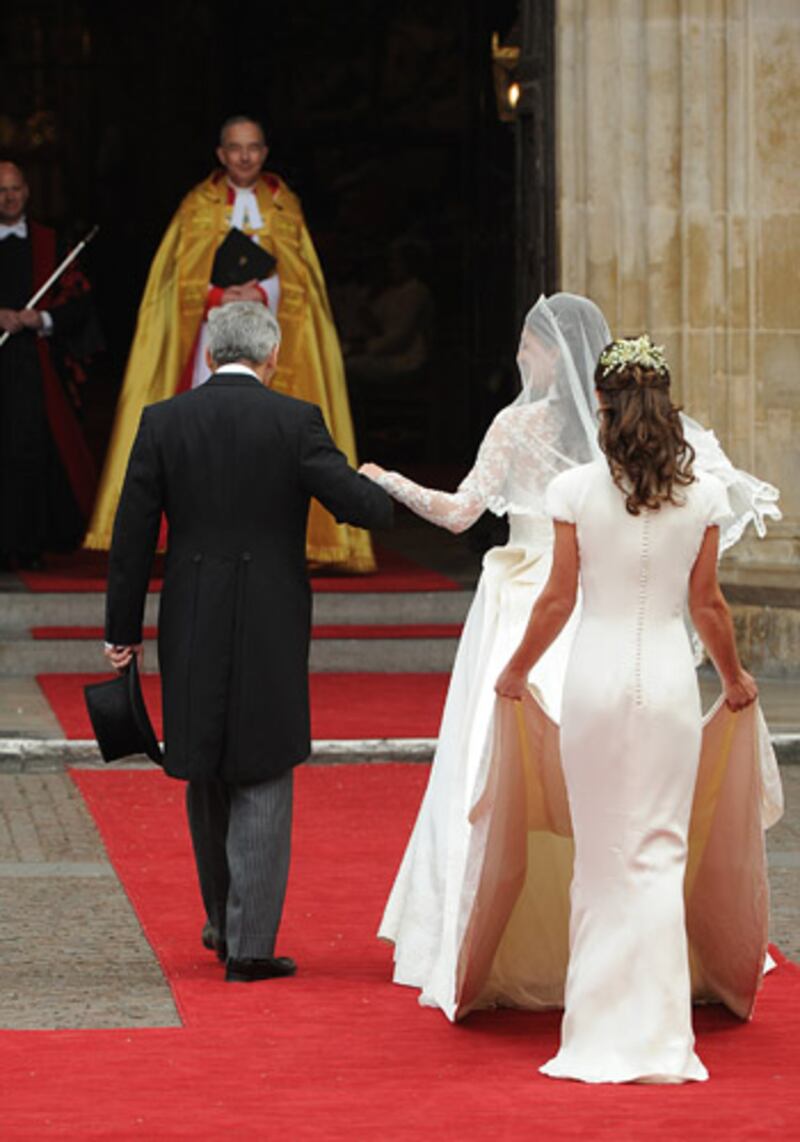 articles/2012/05/04/kate-my-bum-is-better-than-pippa-s/pip-bum2_zncddd