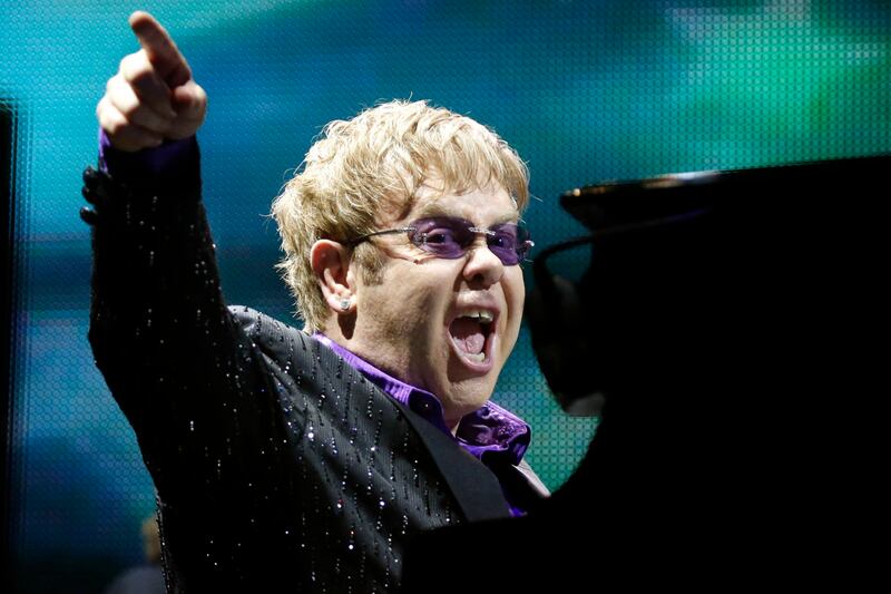 galleries/2012/01/25/elton-john-s-biggest-cat-fights-from-madonna-to-simon-cowell-photos/elton-john-sues-times-london-jukes_pljdem