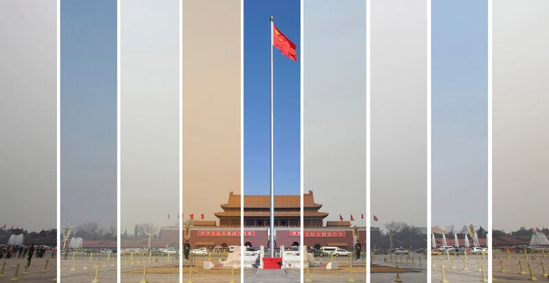 galleries/2014/02/27/smog-vortex-takes-over-beijing-photos/140226-china-smog11_tthus5