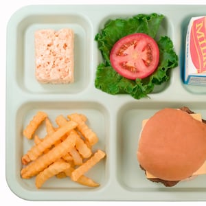 articles/2014/05/25/the-government-is-still-failing-kids-on-school-lunches/140523_school_lunch_saunders_tease_x77p5d