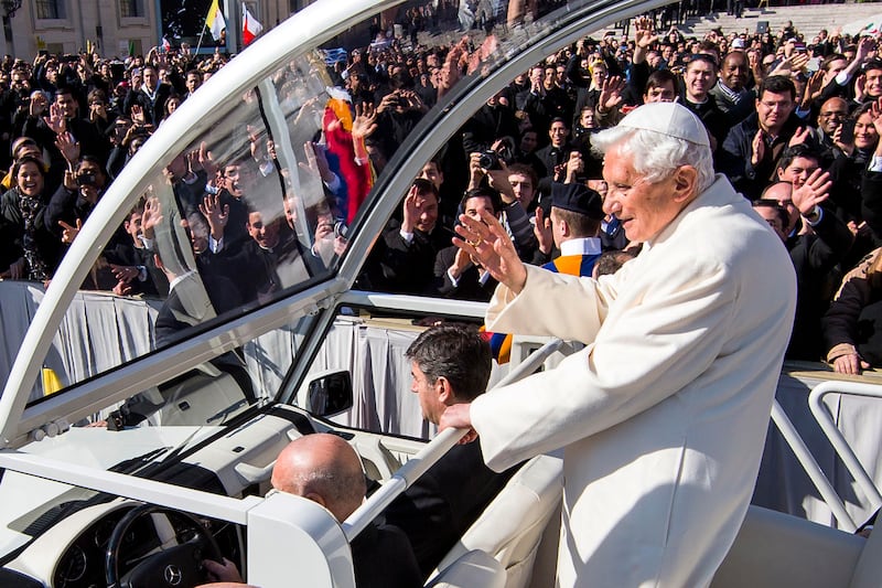 articles/2013/02/27/pope-benedict-xvi-bids-farewell-to-faithful-and-critics/130227-pope-last-day-nadeau-tease_gxk93b