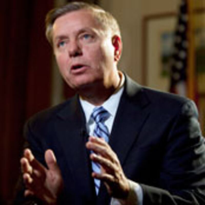 articles/2010/07/21/tea-party-hopes-mark-sanford-will-challenge-lindsey-graham/sarlin-graham-tea-party_115011_ouydeh