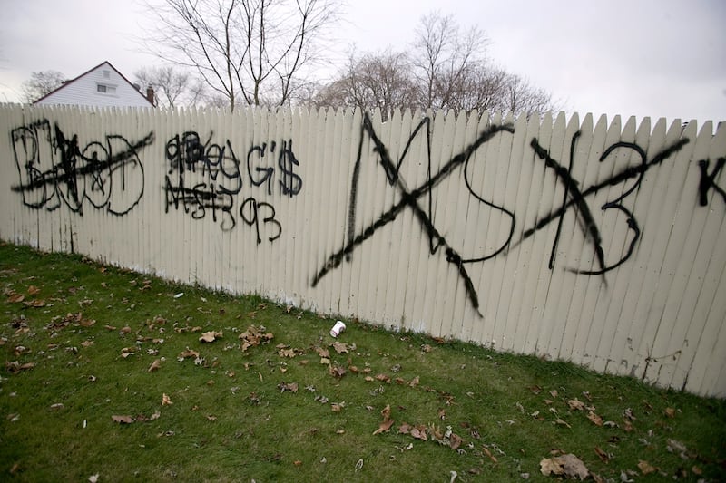 articles/2012/06/03/central-american-gang-ms-13-cuts-swath-of-murder-and-mayhem-across-long-island/long-island-gangs-main_huhokn