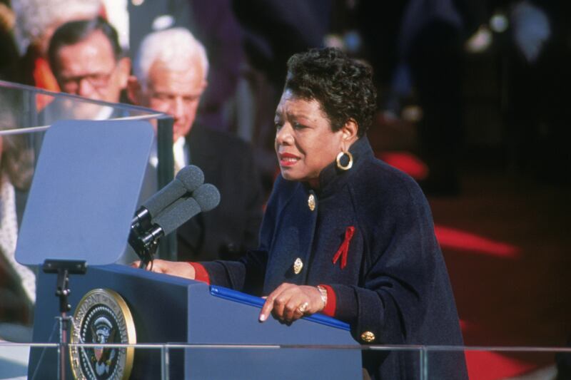 articles/2013/04/10/maya-angelou-how-i-write/maya-angelou-obit-1993_tcitxg