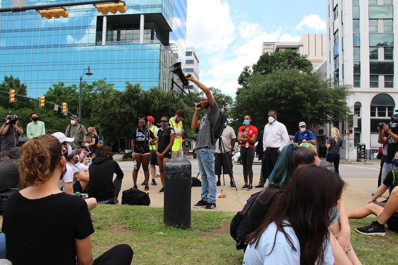 Lawrence_Nathaniel_with_megaphone_speaks_at_a_protest_in_Columbia_on_June_1_2020._David_Axe_photo_d5xrjp