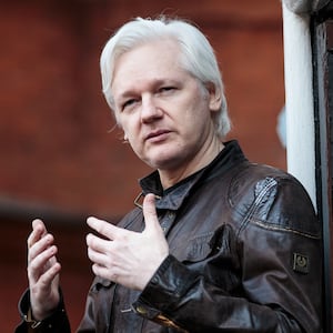 180810-assange-hero_sg4usy