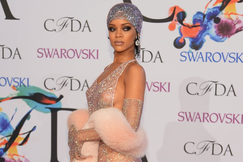 articles/2014/06/03/rihanna-lights-up-the-cfda-awards-in-sparkly-see-through-dress/140603-cfda-rihanna-cunningham-tease-new_h7jw8d