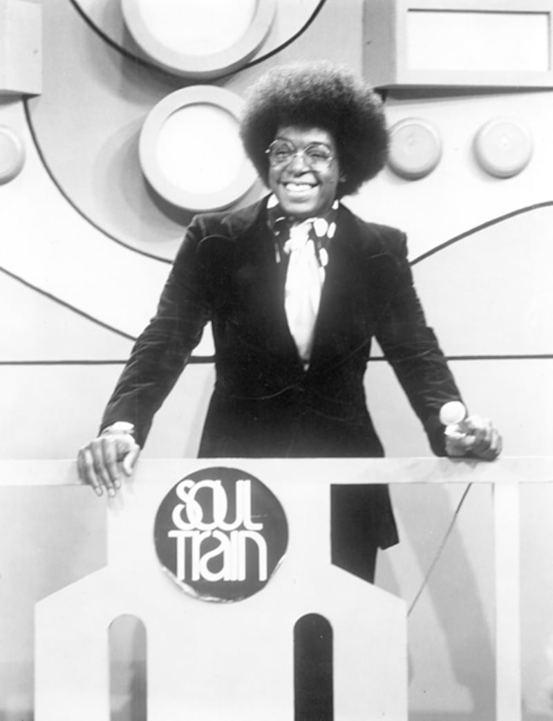 galleries/2012/02/01/don-cornelius-s-soul-train-dancers-photos/soul-train-dancer-3_bbbyrz