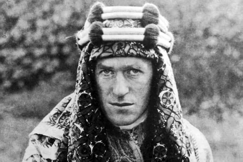 articles/2013/12/21/lawrence-of-arabia-became-popular-as-the-dashing-antithesis-of-the-war-in-europe/131219-schwartz-te-lawrence-tease_fdl15z