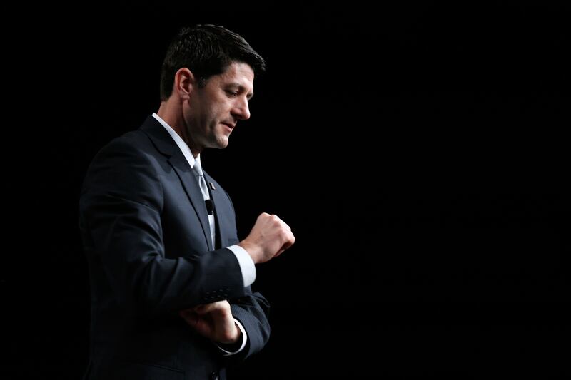 articles/2014/05/21/paul-ryan-s-war-on-poverty/140520-christie-ryan-tease_n2mvak