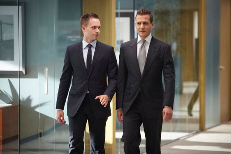 articles/2014/03/05/how-the-dark-and-stylish-drama-suits-became-usa-s-best-show/140304-lynch-suits-tease_jhg8ih