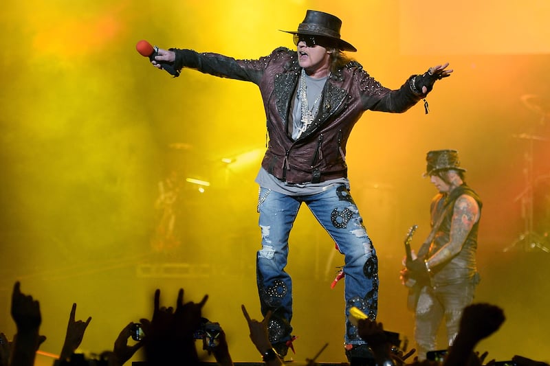 galleries/2016/06/08/axl-rose-wants-unflattering-pics-removed/160608-axel-rose1_sbuyqj