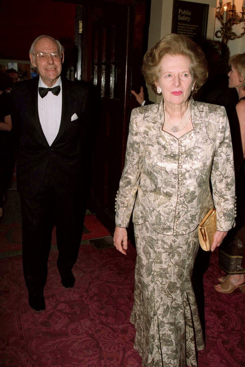 galleries/2013/04/08/margaret-thatcher-s-best-style-through-the-years-photos/130408-Thatcher-fashion-07_hlqhr1