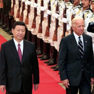 20112-warren-biden-china-tease_efk09l