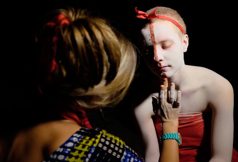 galleries/2014/05/04/escaping-heroin-inside-a-18-year-old-ibogaine-ceremony-photos/140502-costa-rica7_jgefuk