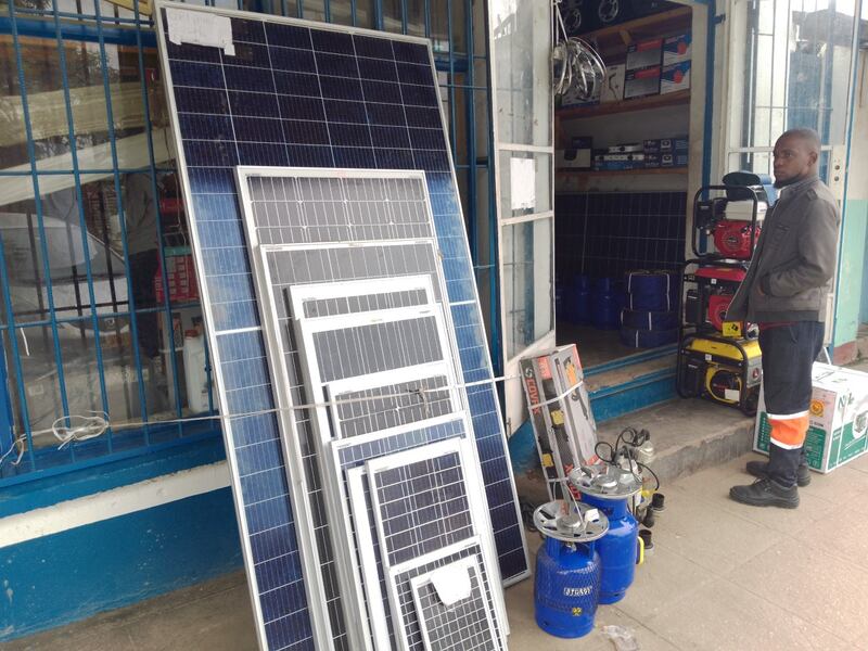 thumbnail_Solar_panels_on_display_outside_a_small_shop_in_downtown_Mutare_Zimbabwe-_Photo_by_Andrew_Mambondiyani_dounlg