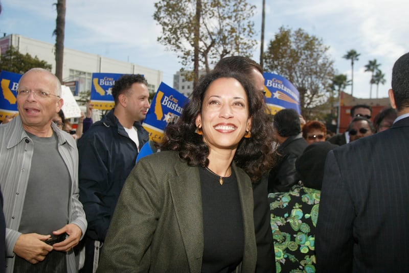 Kamala Harris campaigns for district attorney 