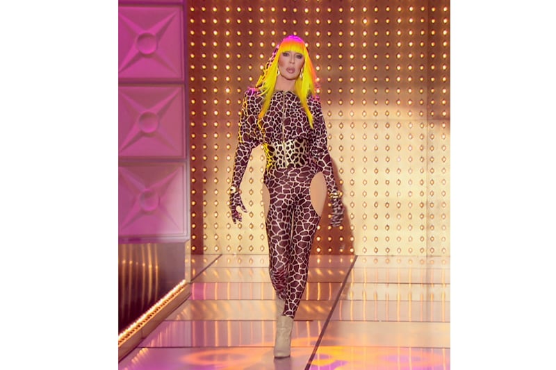 articles/2012/10/19/rupaul-picks-favorite-all-star-drag-race-looks/ru-paul-looks-chadmichaels_ripynq