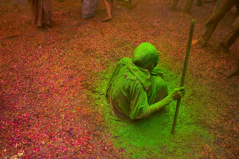 galleries/2016/03/24/india-and-nepal-greet-spring-with-color-photos/160321_holi_05_b3mq5a