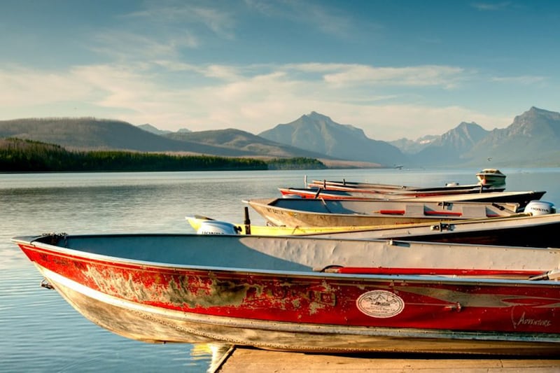 galleries/2013/09/02/america-s-top-10-lakes-to-visit-this-fall-photos/lake-macdonald-lake-destinations3_nlaonc