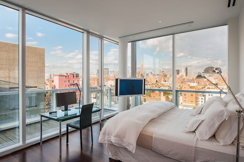 galleries/2014/12/06/omg-i-want-this-house-new-york-city-photos/141204-penthouse-8_cpq62n