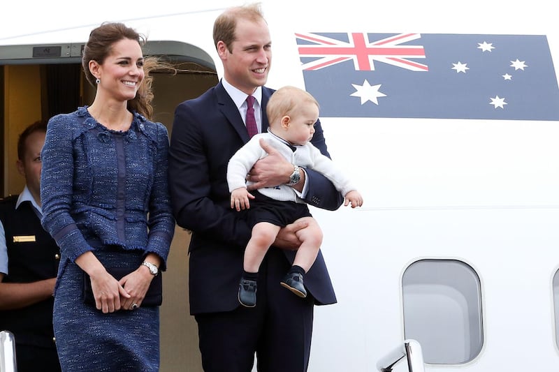 articles/2014/04/15/new-pictures-as-prince-george-arrives-in-australia/prince-george-aus4_sv162v