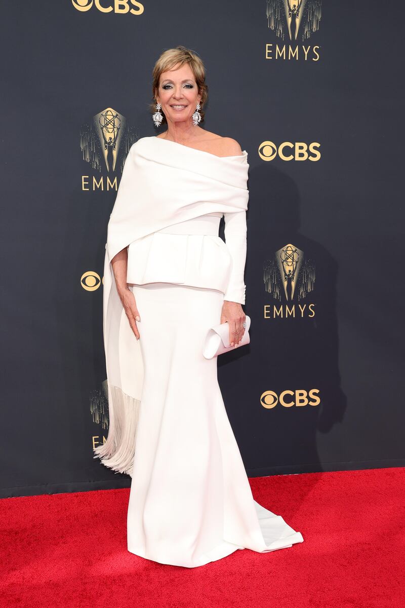 210919-emmys-Allison-Janney_weg6bg