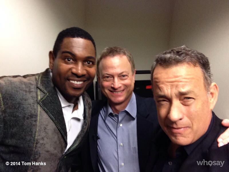 galleries/2014/02/09/beyonce-shaun-white-and-the-week-s-best-celebrity-selfies/140207-selfies-tom-hanks_xhop1f